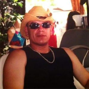 Meet your Posher, Tomas